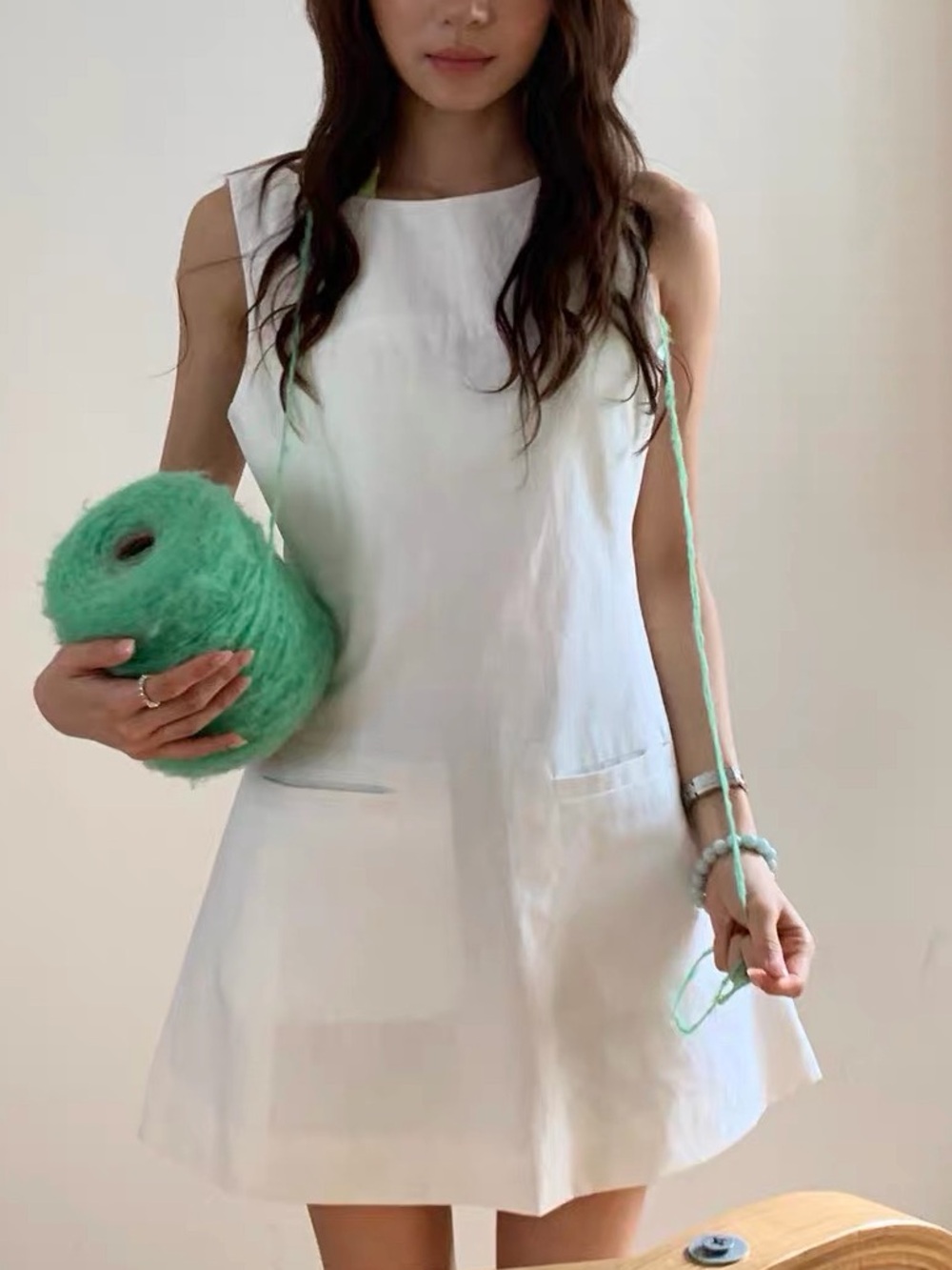 Classic linen White Sleeveless A-Line summer Dress with pockets